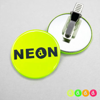 44mm Buttons Clip NEON