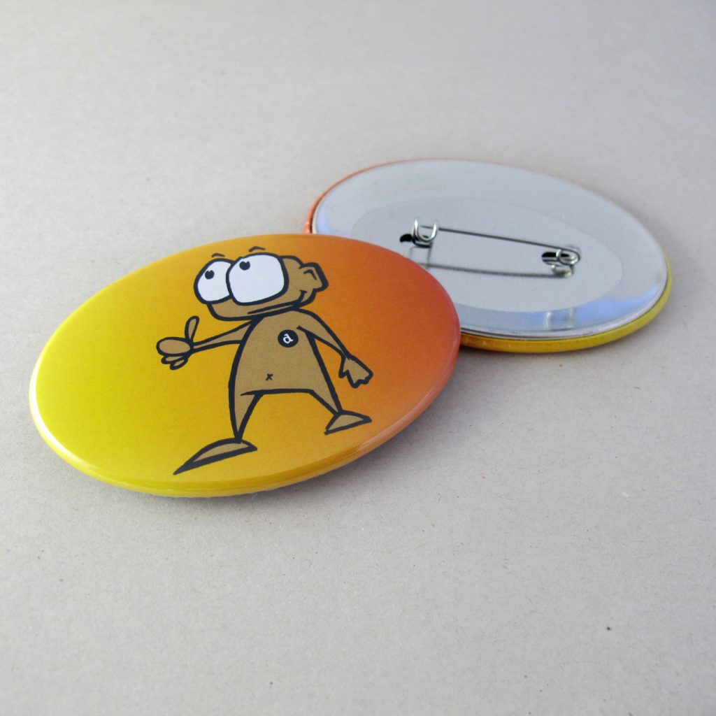 44x68mm Buttons / Oval / Nadel